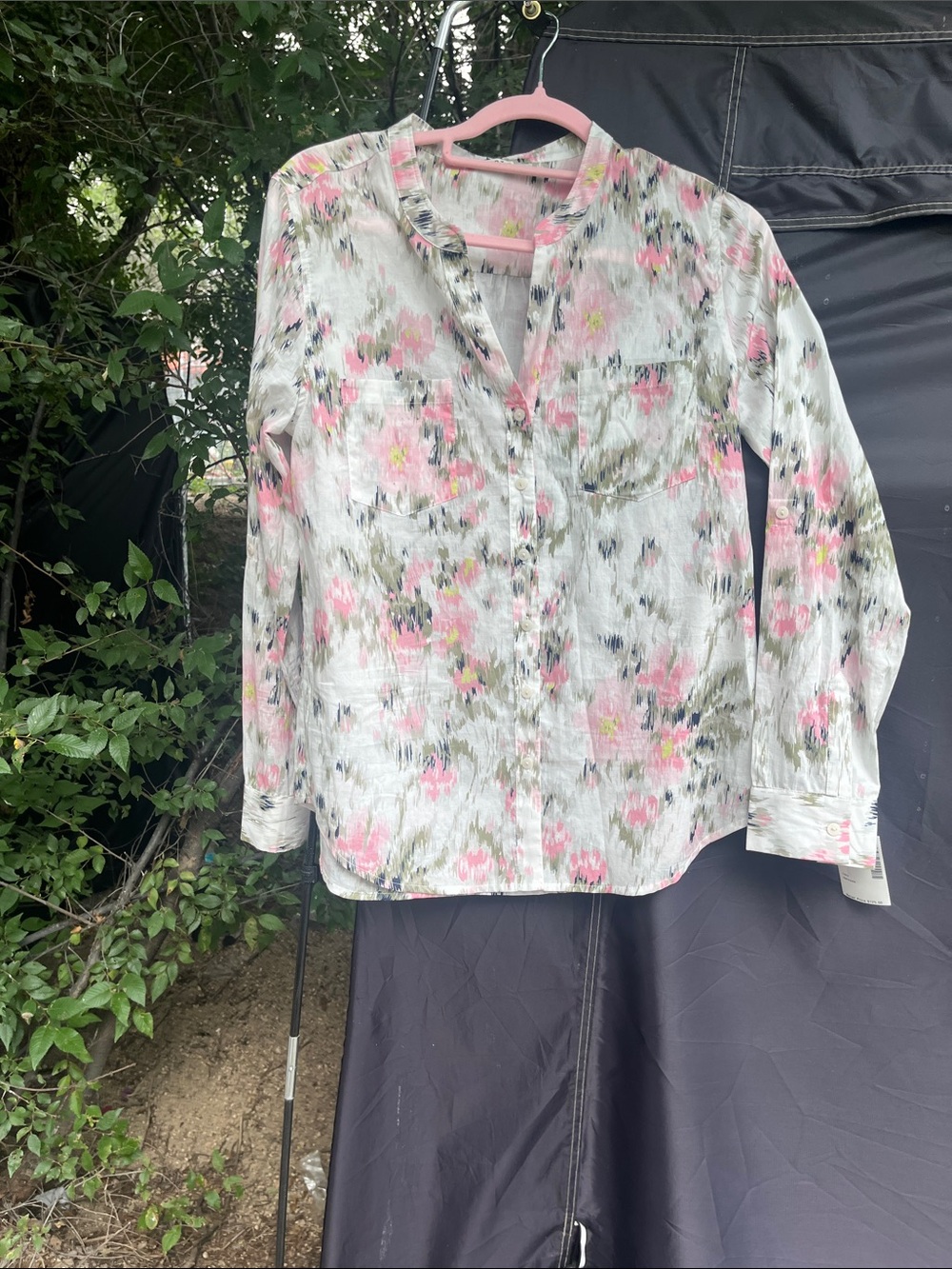 dylan White Floral Button-Up Shirt with Pink and Green Print